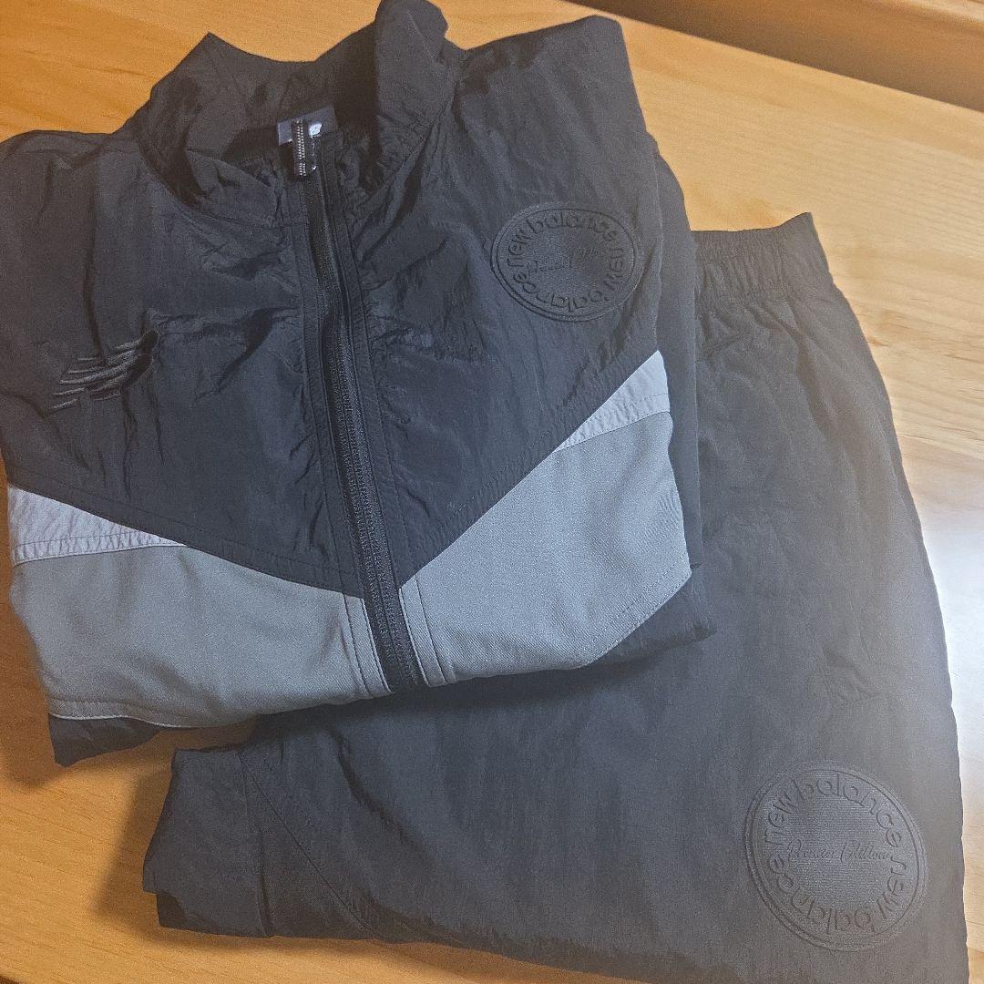 new balance black out ウインドジャケット上下セットアップ