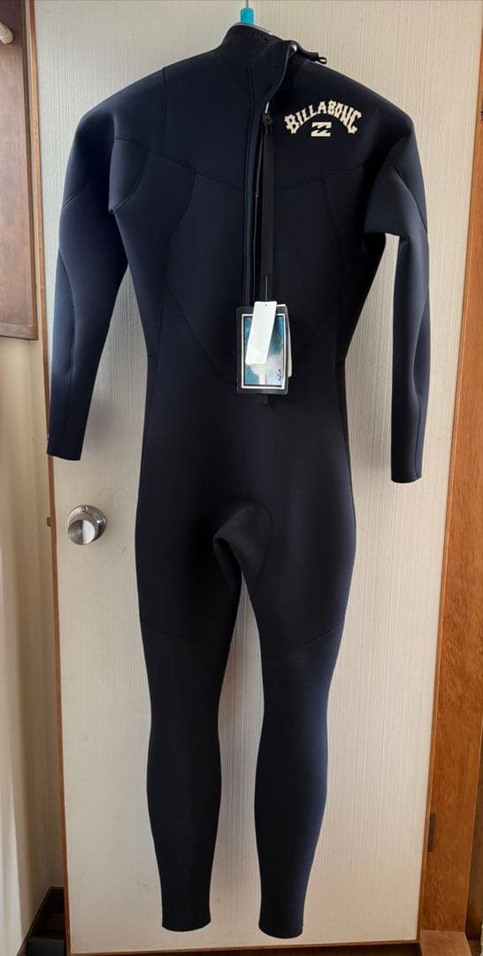 【新品タグ付】BILLABONG ウェットスーツハンガー、専用洗剤付きメンズXL