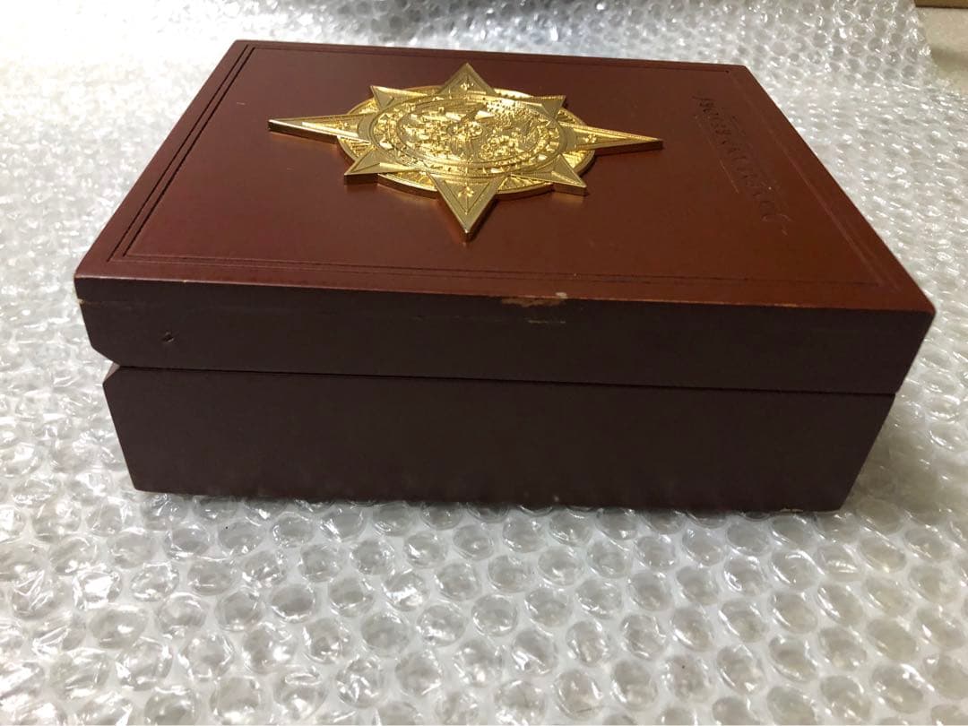 限定 貴重 Disneyカルフォルニア ディズニーランド コンパス ピンバッジ