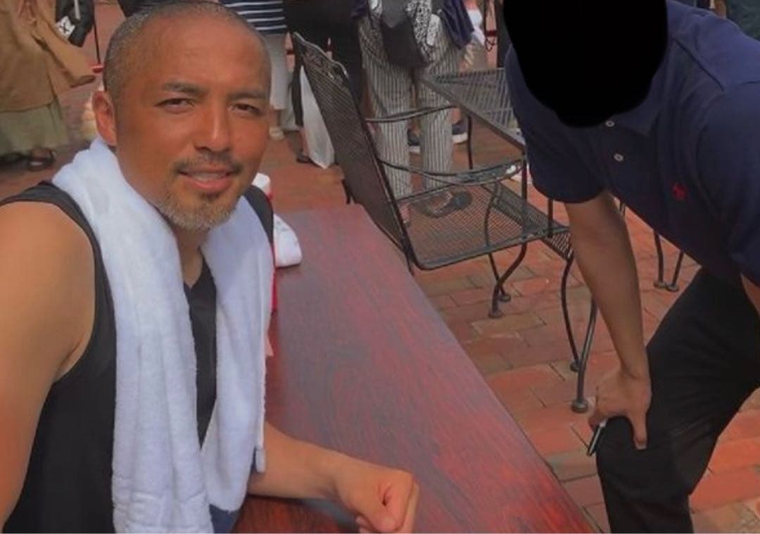 小野伸二さんの直筆サイン付きユニフォーム