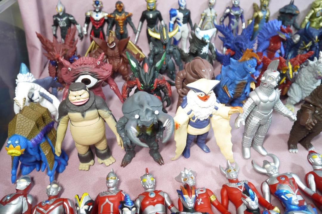 ウルトラヒーローシリーズ500　ウルトラ怪獣シリーズ500　ソフビ125体