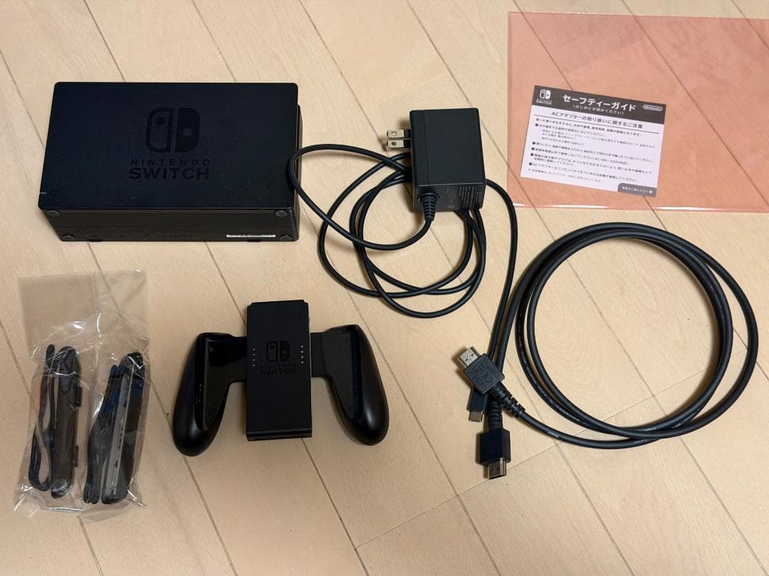 Nintendo Switch本体グレー　同梱品全て有　動作確認済　美品　任天堂