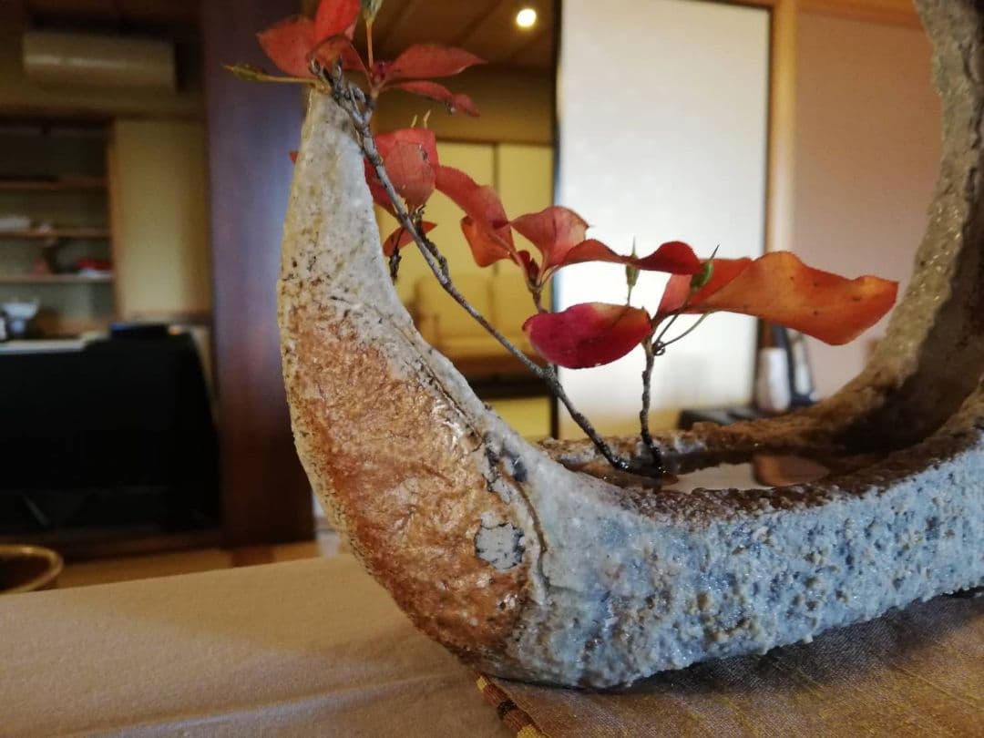 陶器製花器 円形 モダンデザイン