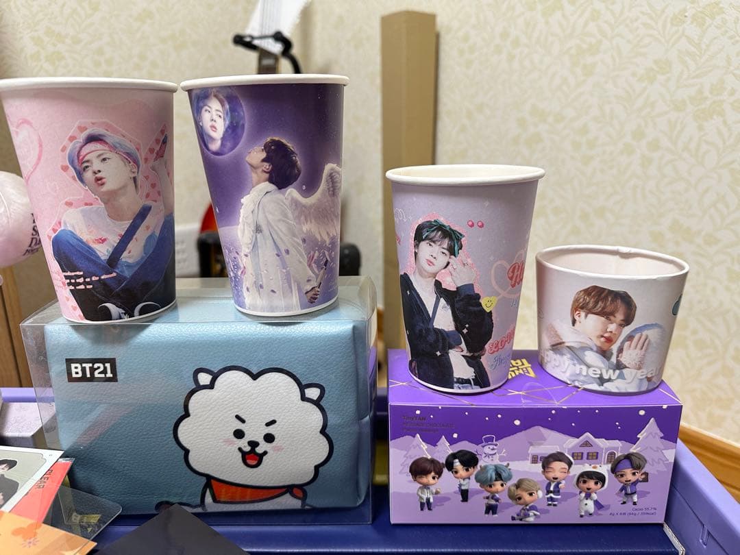 ＢＴＳ　グッズ　JINくん寄り