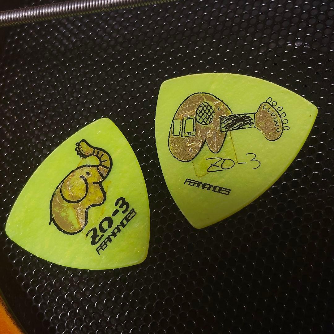 Fernandes PIE-ZOエレキベース サンバースト ZO-3