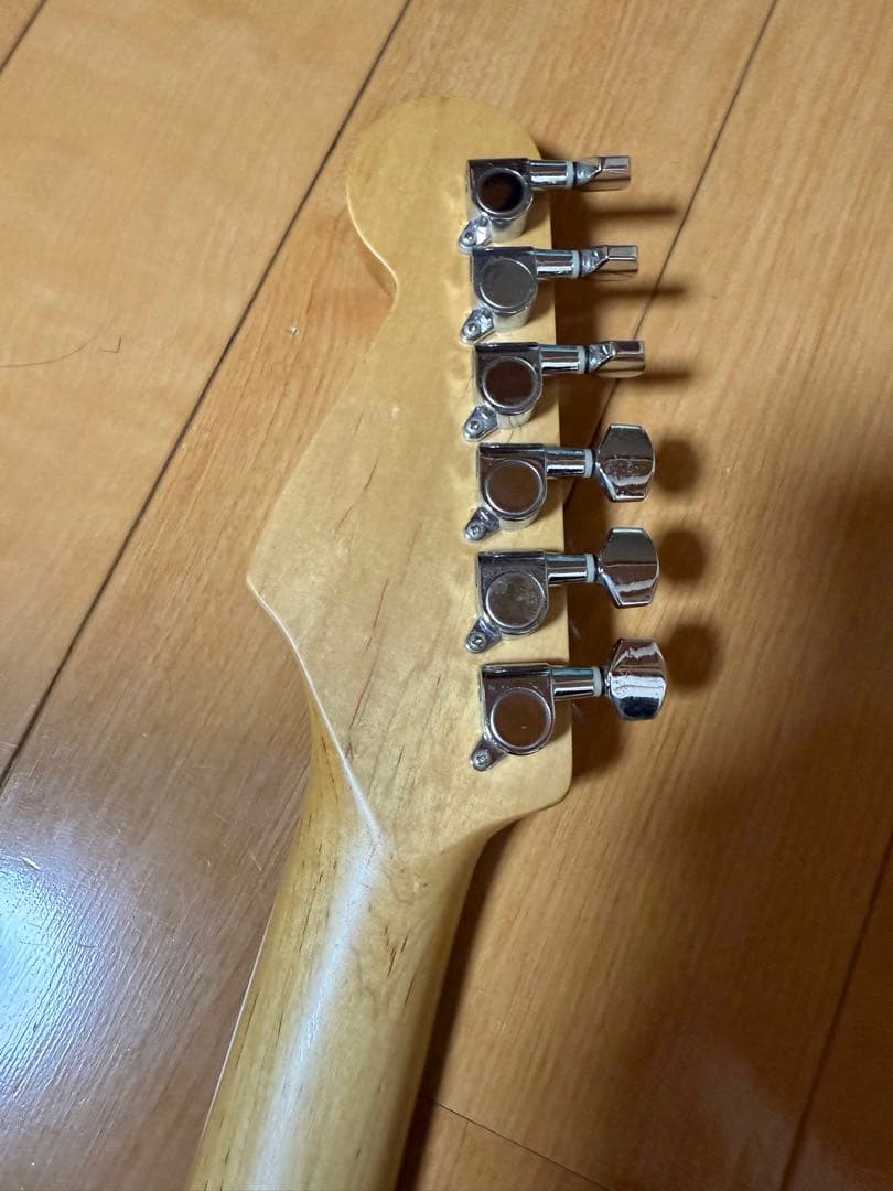 ゆ*ん様 fender 風　stratocaster ストラトキャスター レリッ