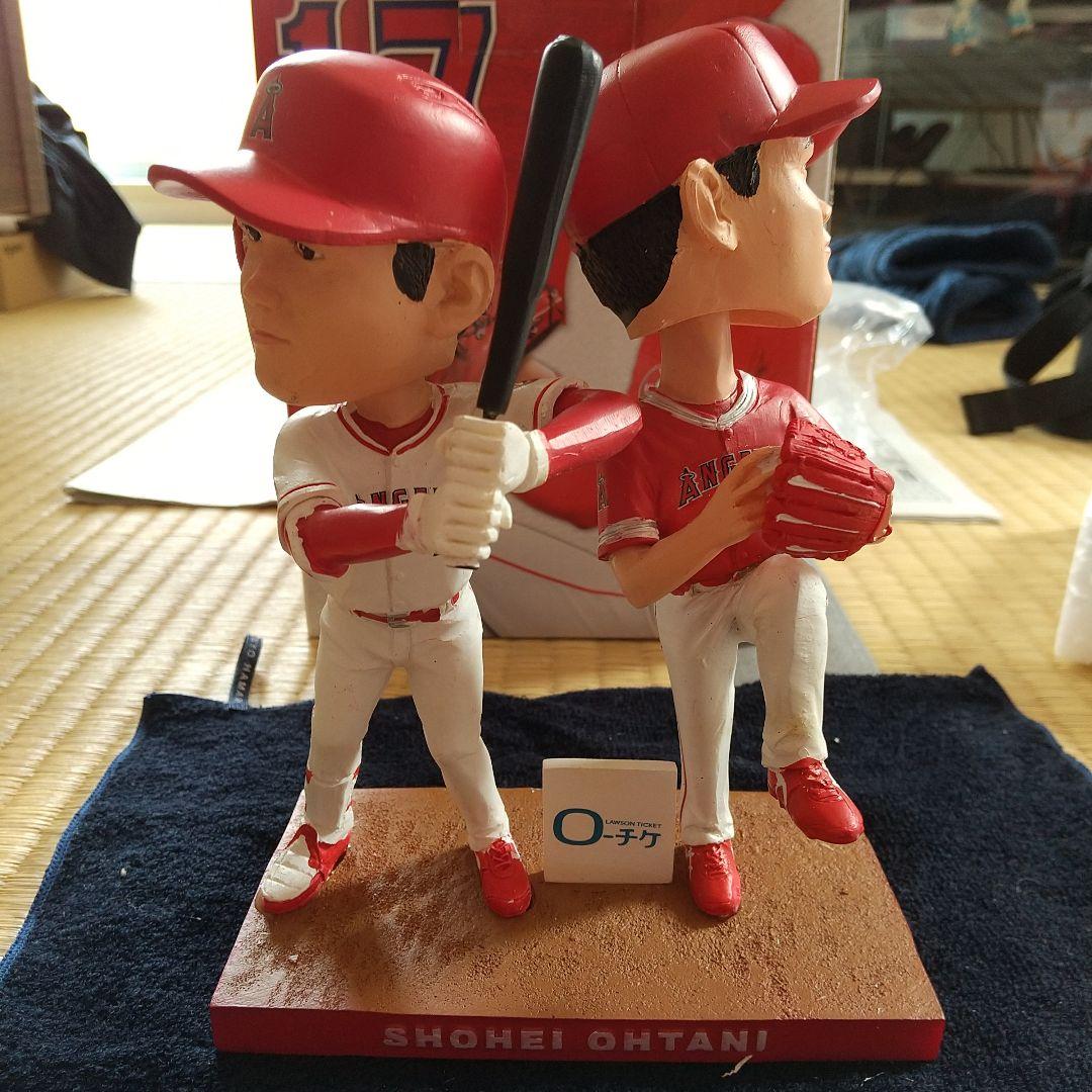 大谷選手のボブルヘッド人形になります。