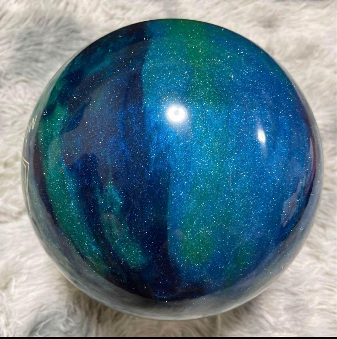 BLACK WIDOW SPARE ボウリングボール　15ポンド