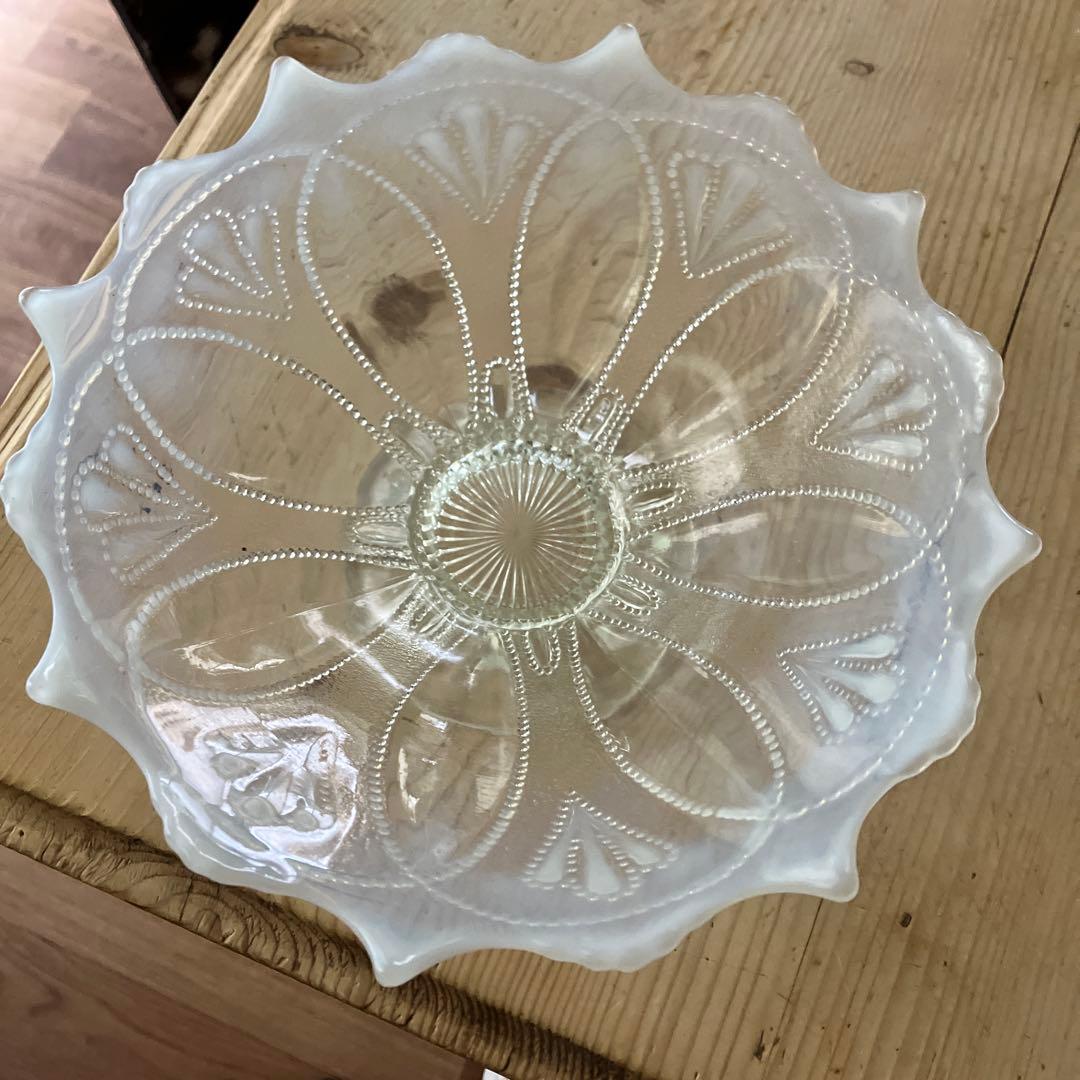 イギリスアンティーク　ノースウッド　オパールセントガラス大型コンポート