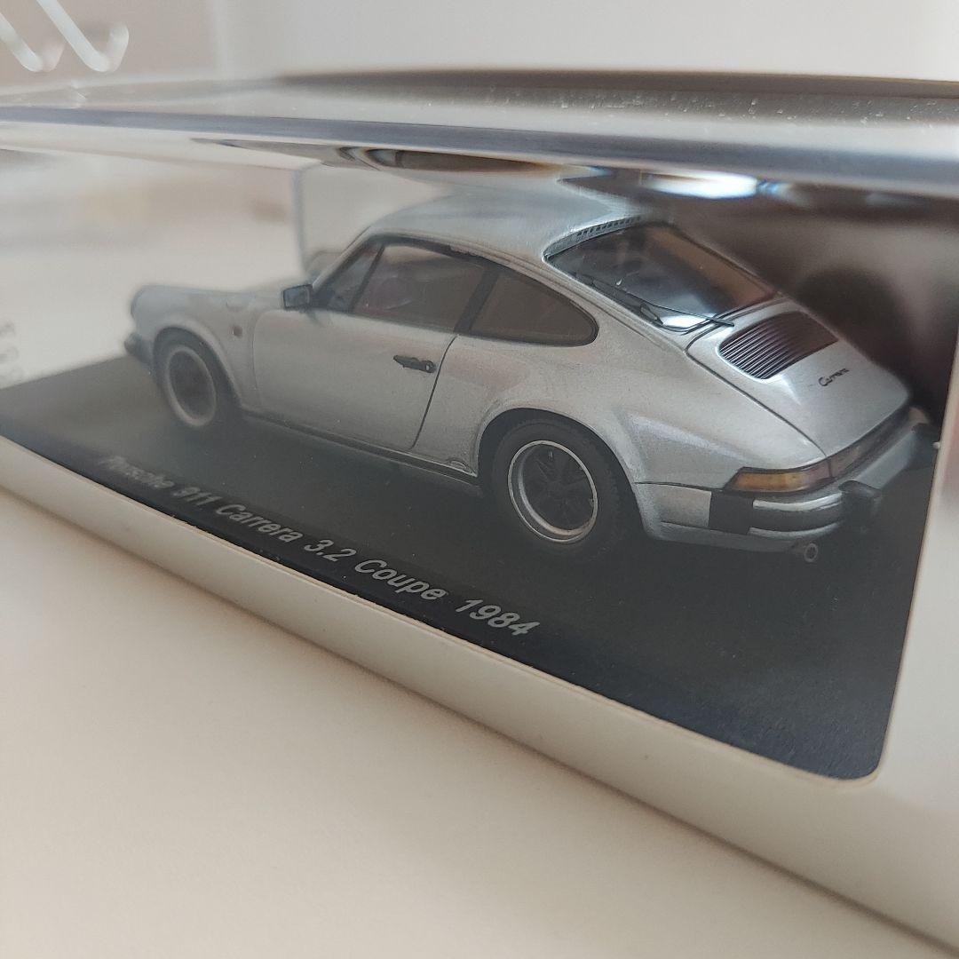 スパーク 1/43 ポルシェ 911 カレラ3.2
