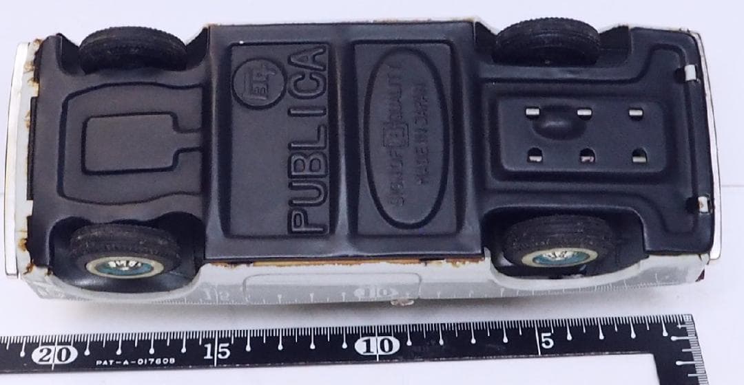 萬代屋【トヨタ パブリカ水色】ブリキ ミニチュア自動車tin toy car箱無