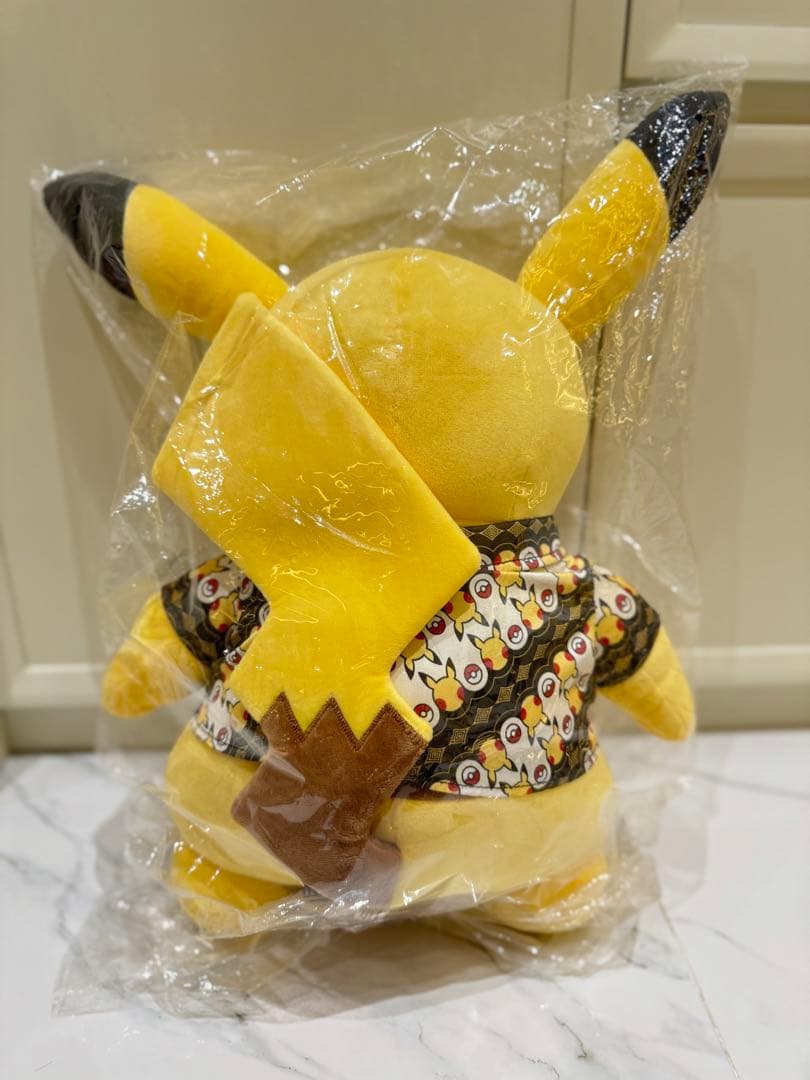 海外限定　ピカチュウ　ぬいぐるみ3点セット　バリ島　レア商品　バティック