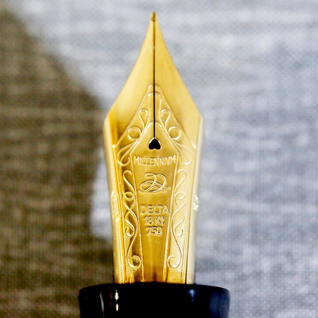 【美品 送料込み】デルタ 万年筆 ドルチェビータ　オーバーサイズ バーメイル