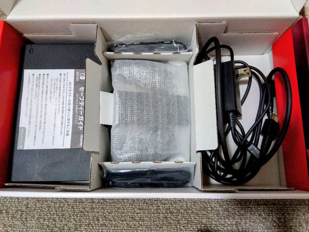 Nintendo Switch 本体　Joy-Con