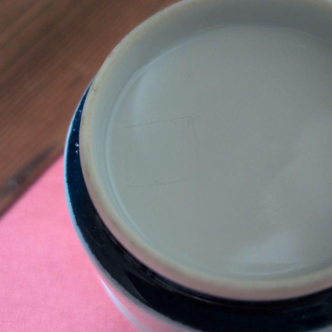 陶磁器　食器　蓋物　蓋付き碗　蒸し碗　２個（本体２個　蓋３枚）金彩　沈金　染付