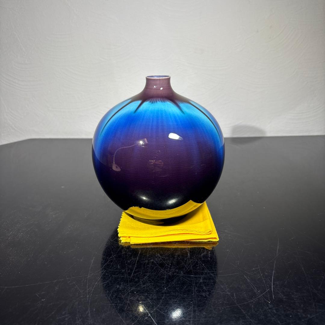 真作　人間国宝　3代徳田八十吉　壷　高さ約16センチ