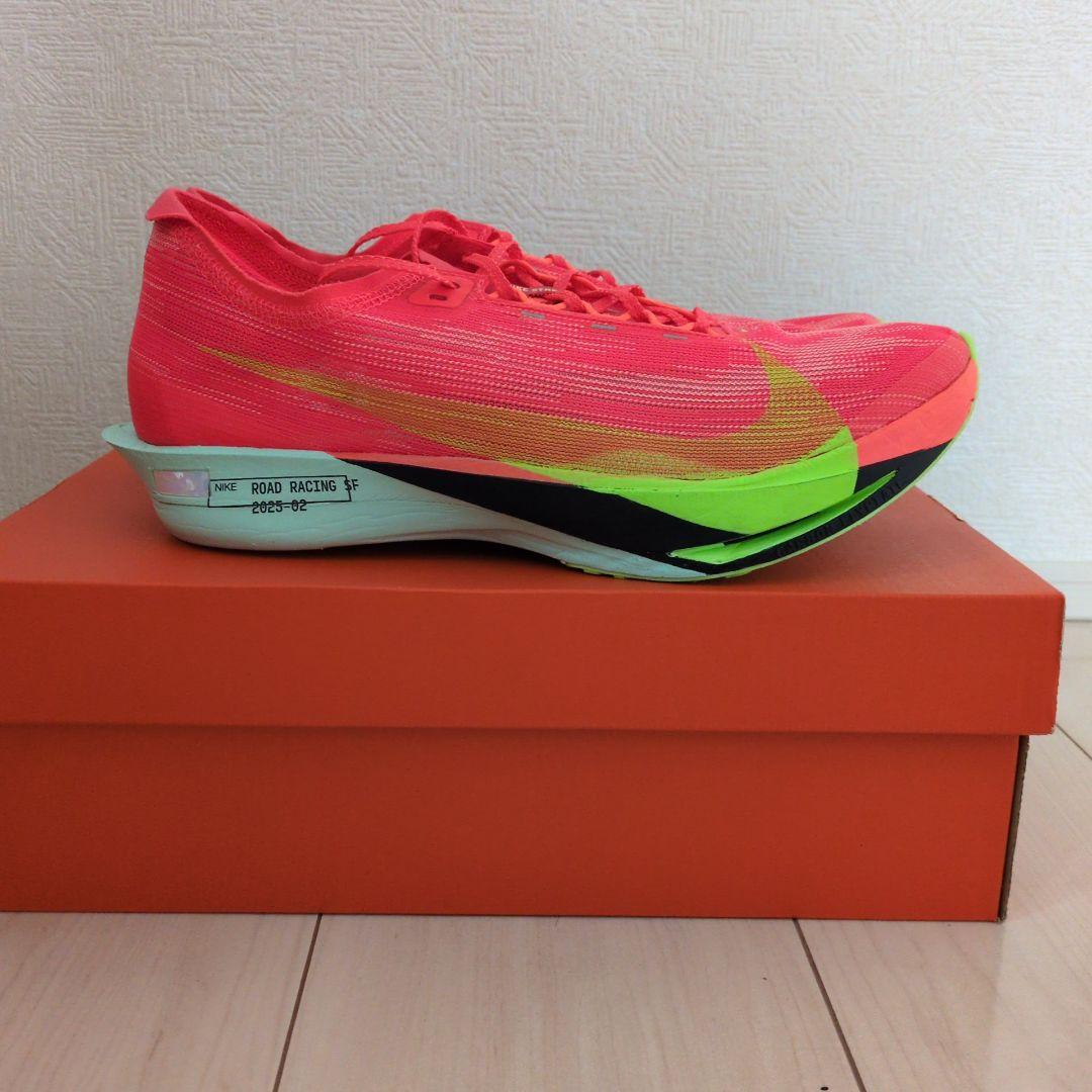 【完売超人気カラー】ナイキ ストリークフライ2