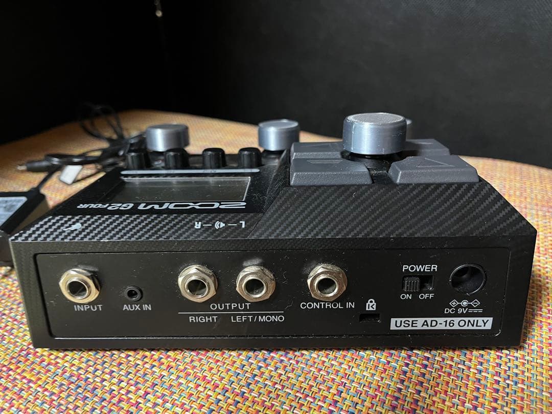 ZOOM G2 FOUR スイッチハット付き