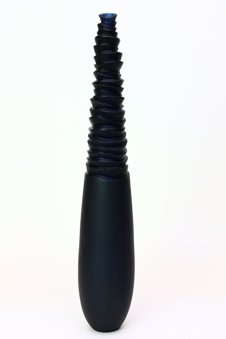 ⭕️ 希少！山田輝雄 青　硝子切子花器　花紺　花瓶 フラワーベース 一輪挿しガラス