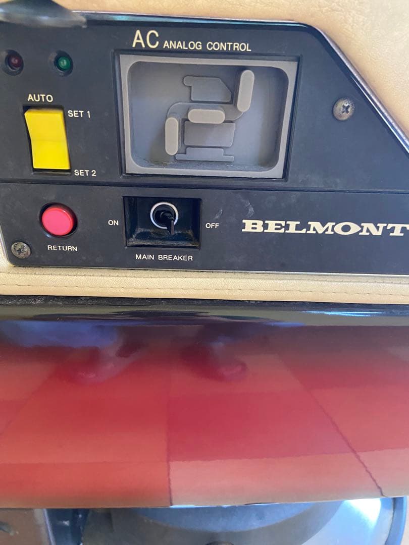 タカラベルモント　バーバーチェア　理容椅子