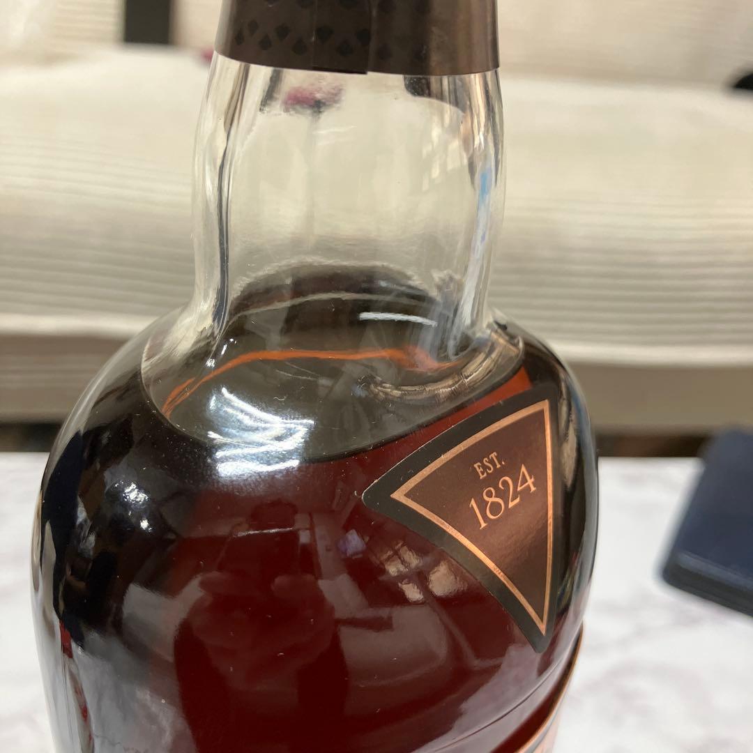 ⭐︎新品未開封⭐︎ザ・マッカラン オスクーロ シングルモルト 700ml