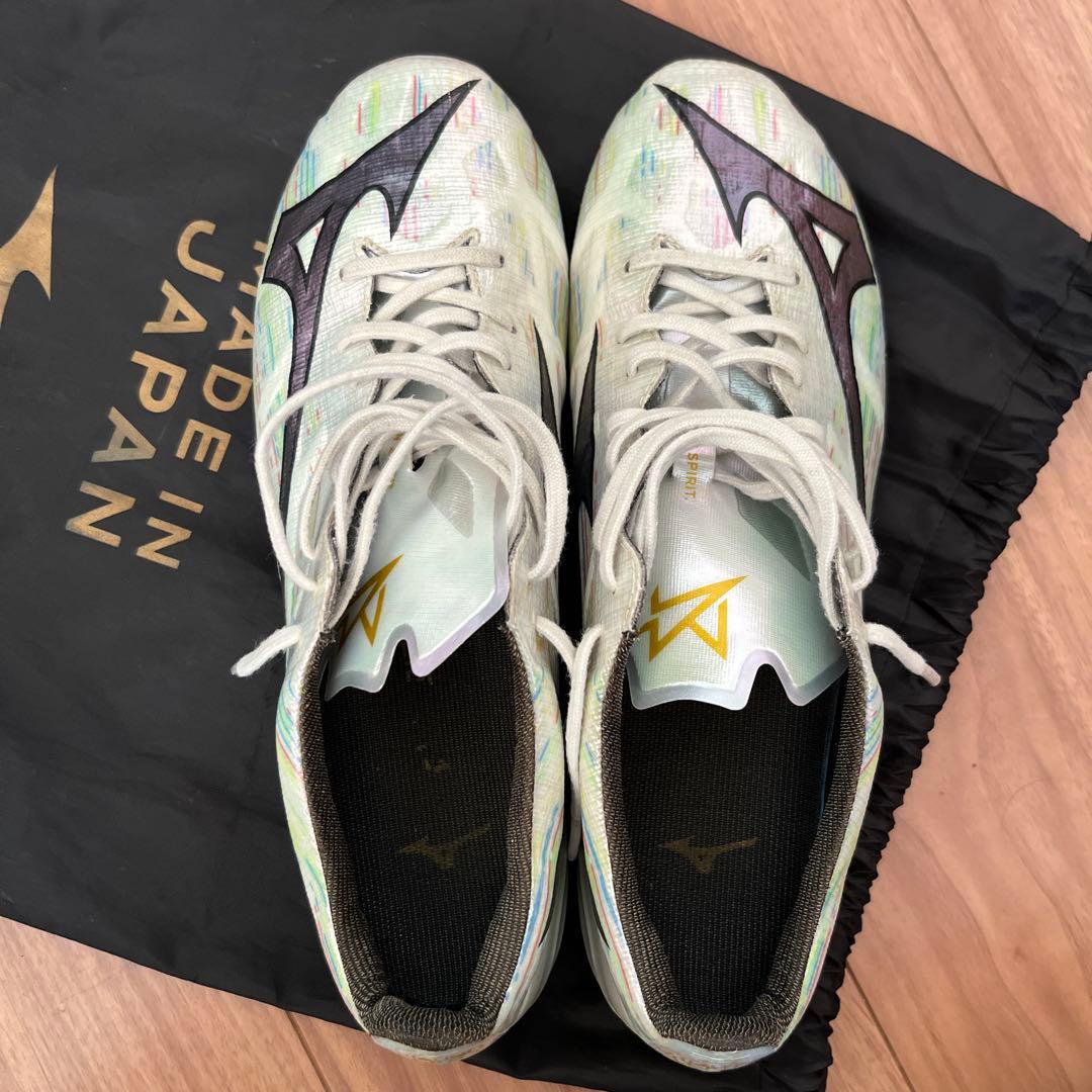 【美品】ミズノアルファMizuno サッカーシューズ 日本製 マルチカラー