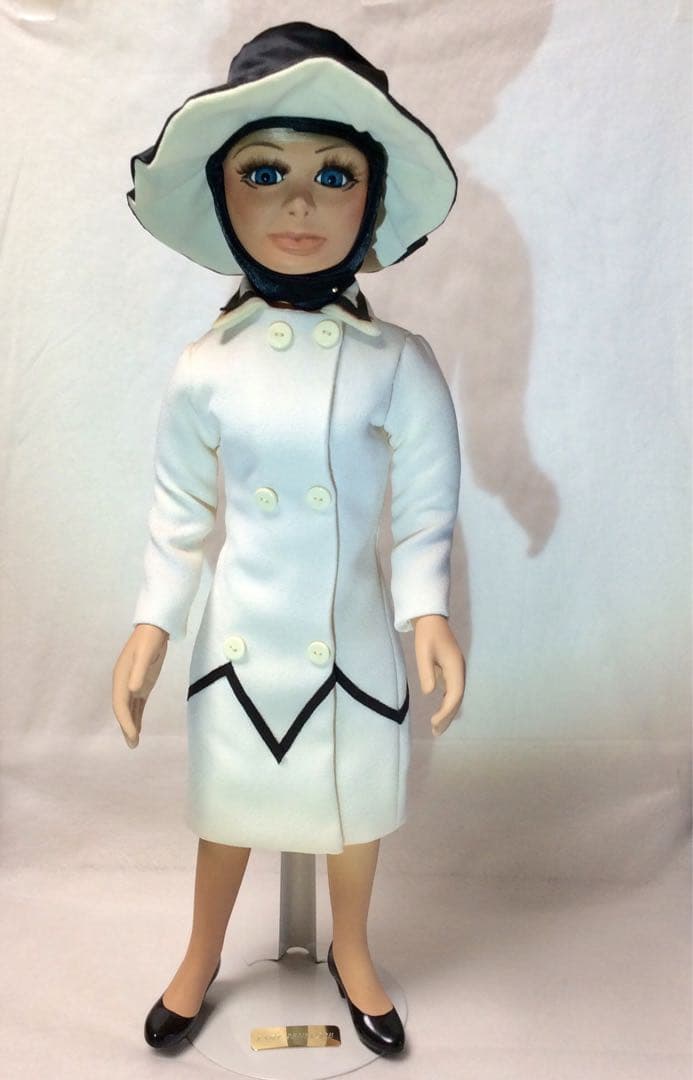 Thunderbirds Lady Penelope ポーセリン人形　No.91