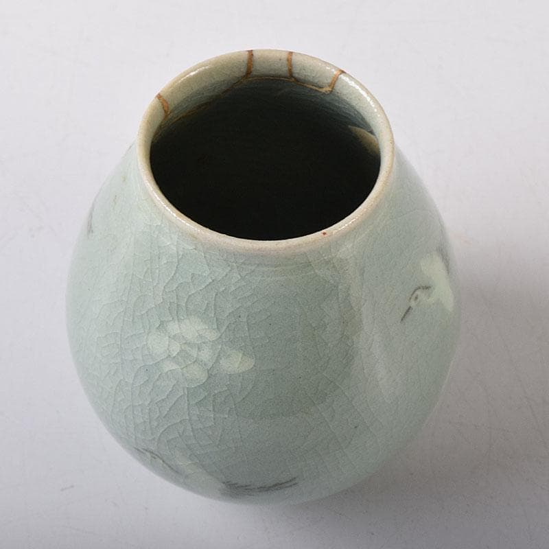 韓国人間文化財　柳海剛（柳根瀅）作　高麗青磁　象嵌鶴文　茶入　共箱　V　7835