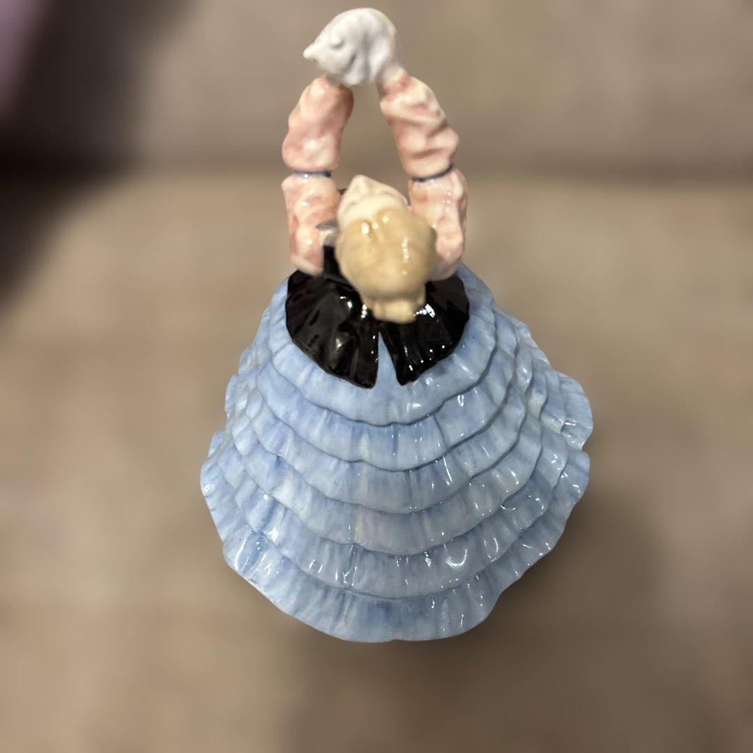 ❣️ロイヤルドルトン❣️フィギュリン スーザン 美品