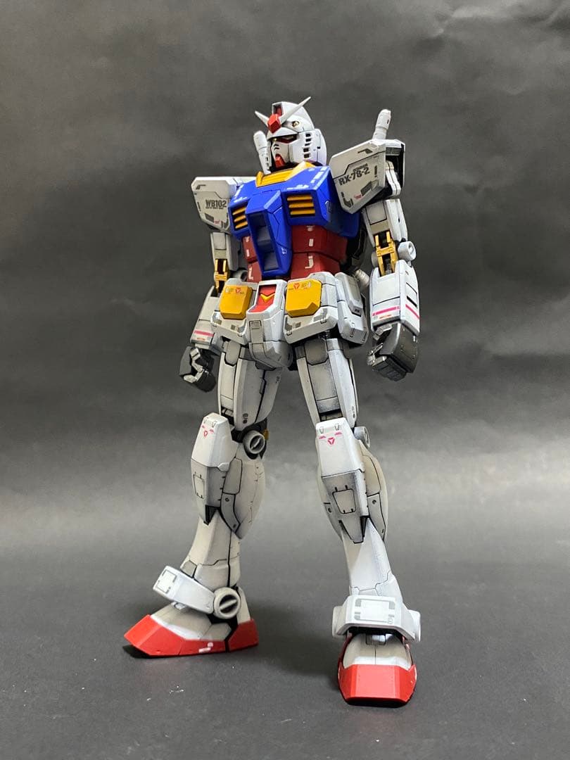 RG RX-78-2 ガンダム　塗装済完成品