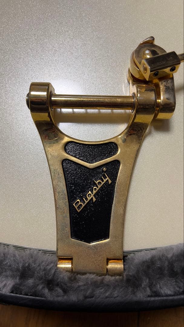 ギター Epiphone Emperor Swingster e