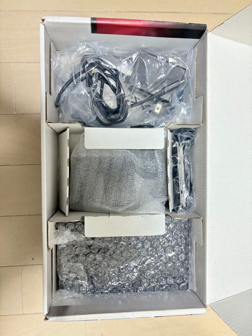 NintendoSwitch本体➕純正プロコントローラー