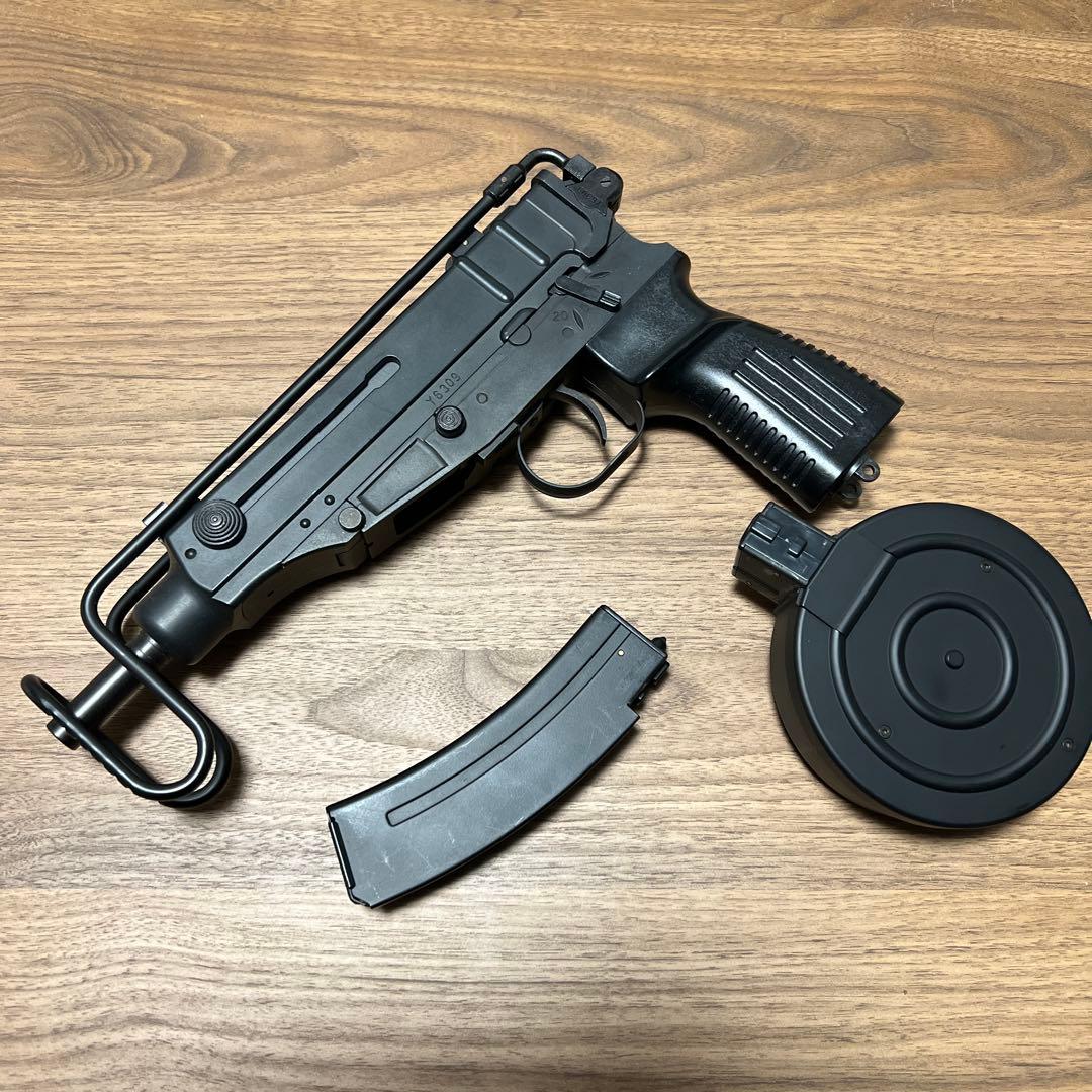 東京マルイ　スコーピオン　電動ガン　370連マガジン付き