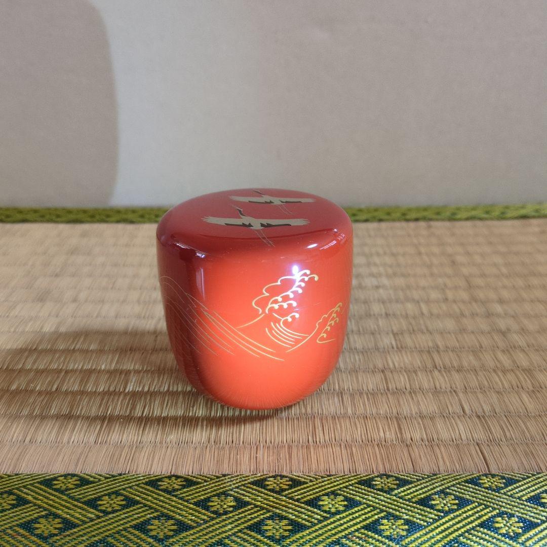 茶道具　「朱塗鶴蒔絵　中棗」 　　　　　　　　知斉 作