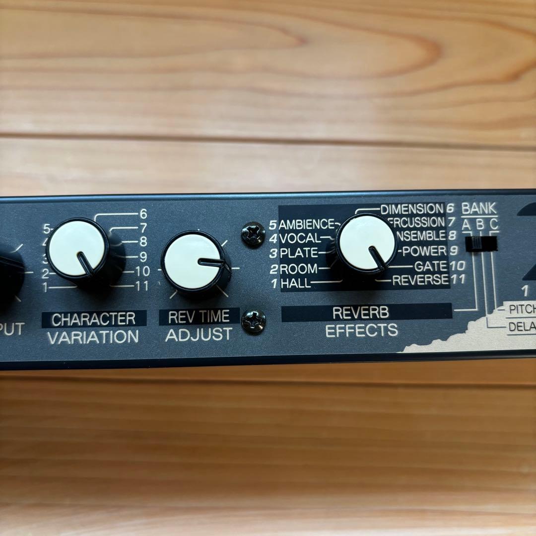 ZOOM 1201 デジタルリバーブ&マルチエフェクツ　動作品　箱付