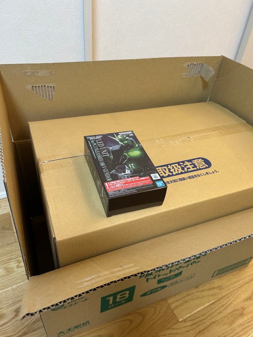 PG UNLEASHED 1/60 νガンダム ＋ LEDユニット 新品未使用