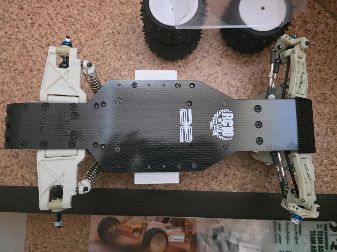 アソシ　RC10 4wd 組み立て済み未走行