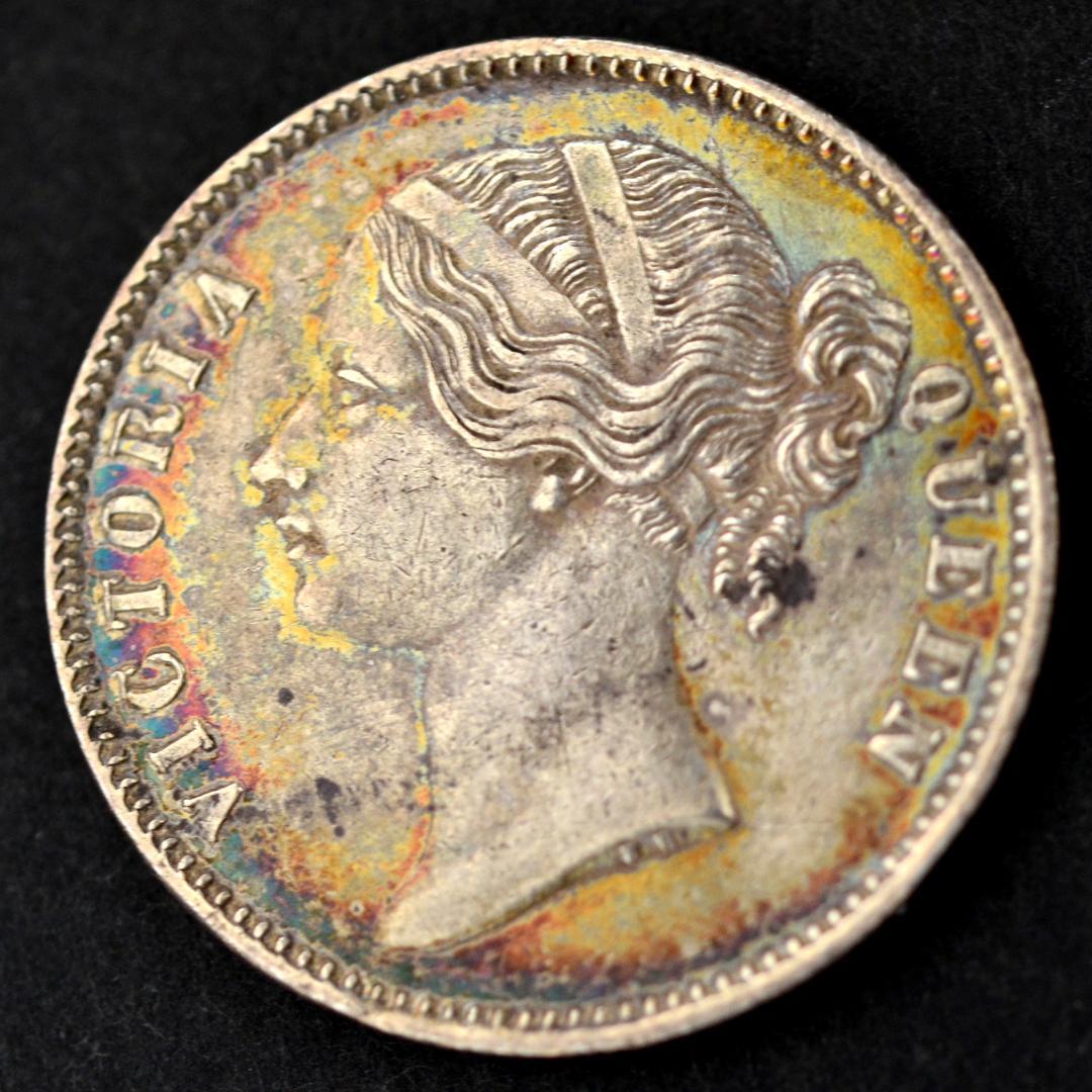 ヴィクトリア 1ルピー銀貨 1840年 世界に1点だけ！魅惑のレインボートーン