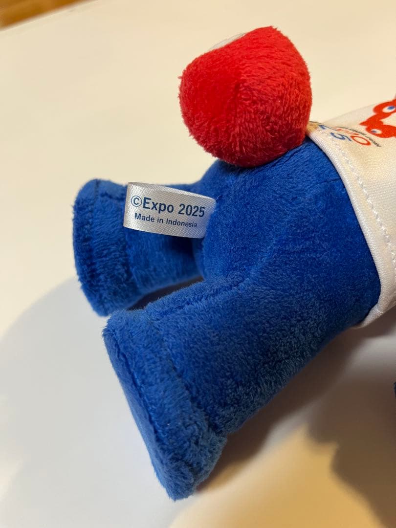 ミャクミャク　ぬいぐるみ