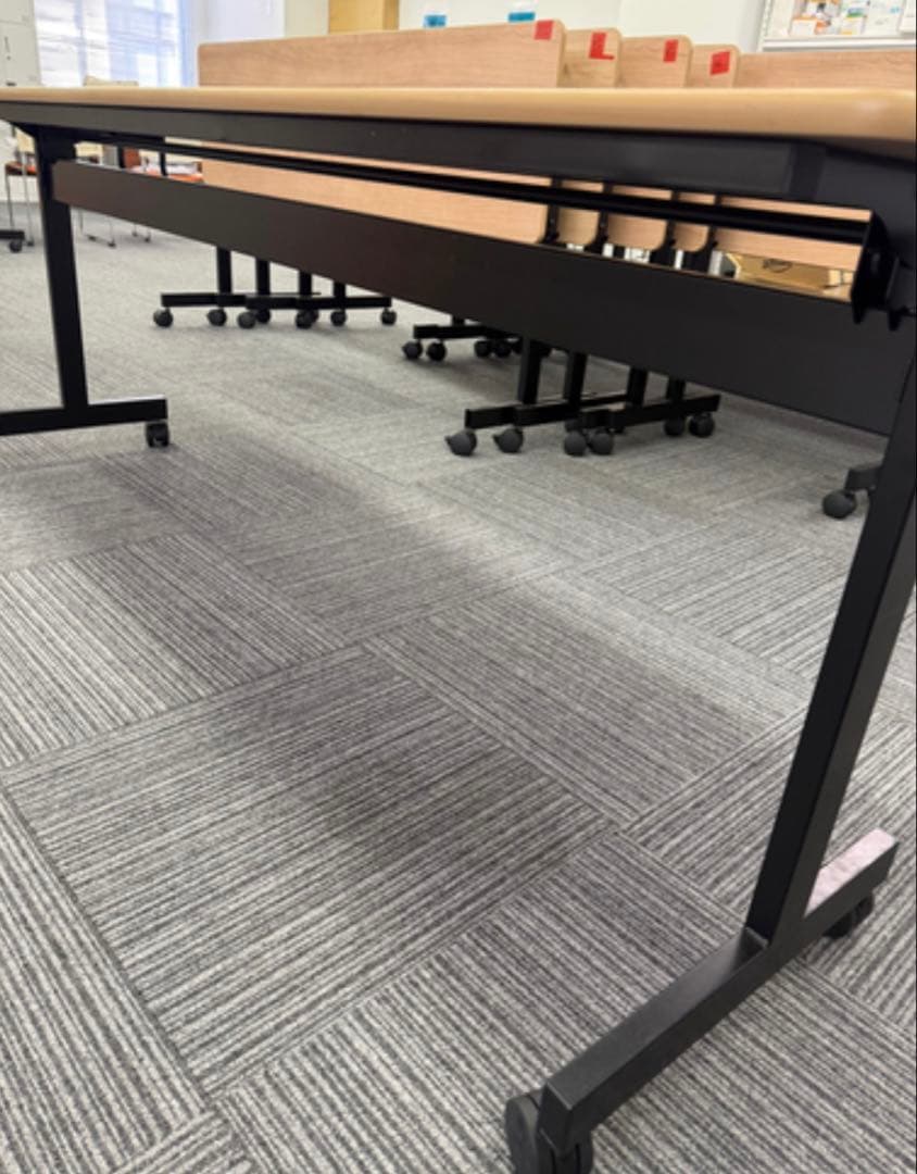 KK　オフィスコム　会議テーブル　6セット