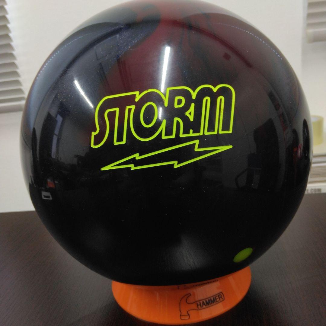 STORM THE ROAD ボウリングボール 14p4ozです。