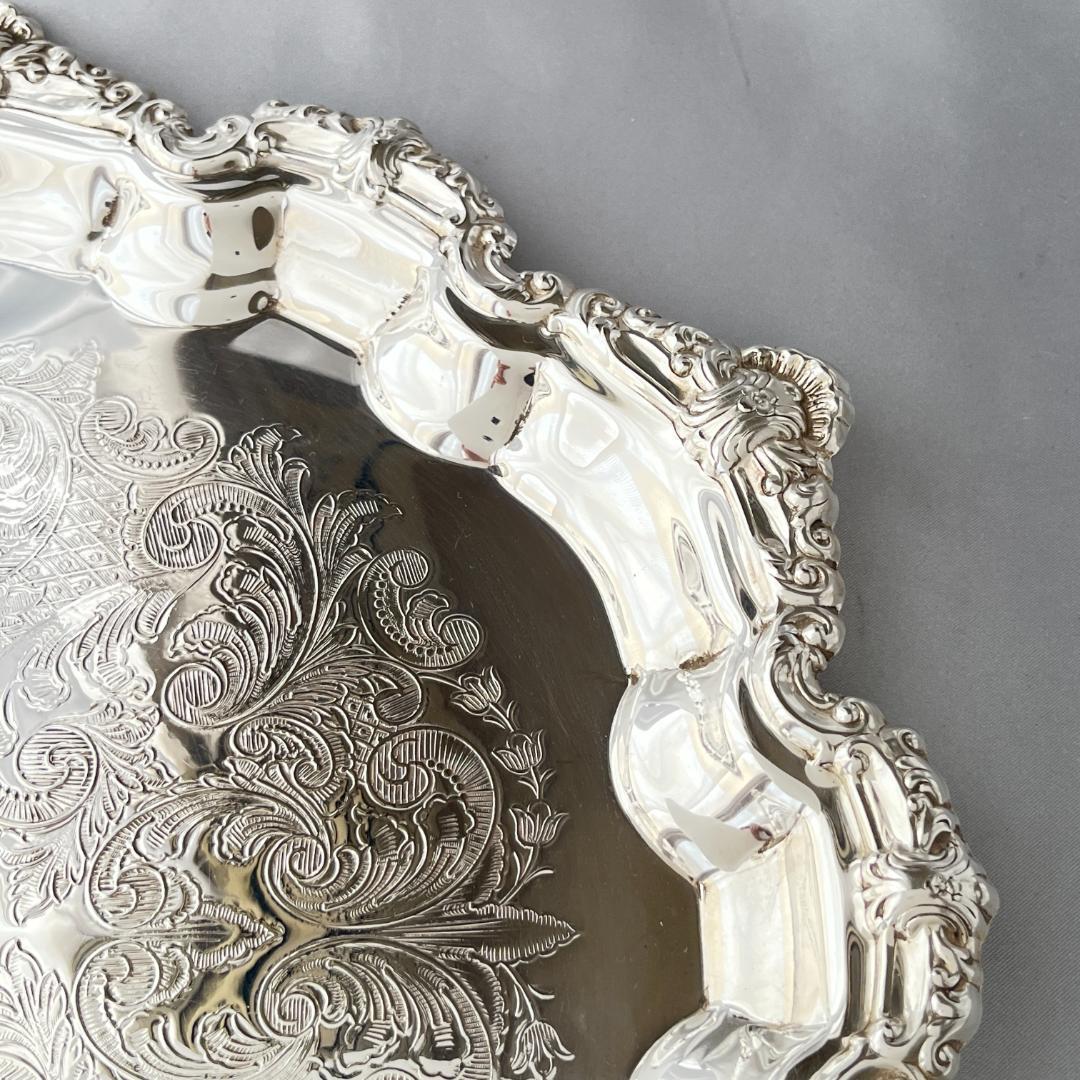 【英国】チッペンデールのギャラリートレー / ドリンクトレー 30cm