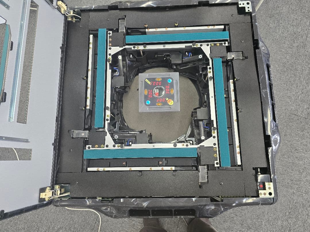 エ*ト様 ラスト1台！！【禁煙店使用/美品】全自動麻雀卓アモス ヴィエラ