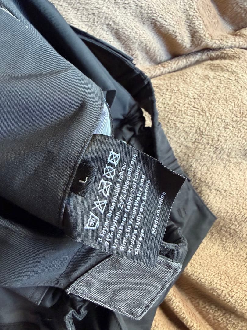 アウトドア用オーバーオールパンツ 黒グレー