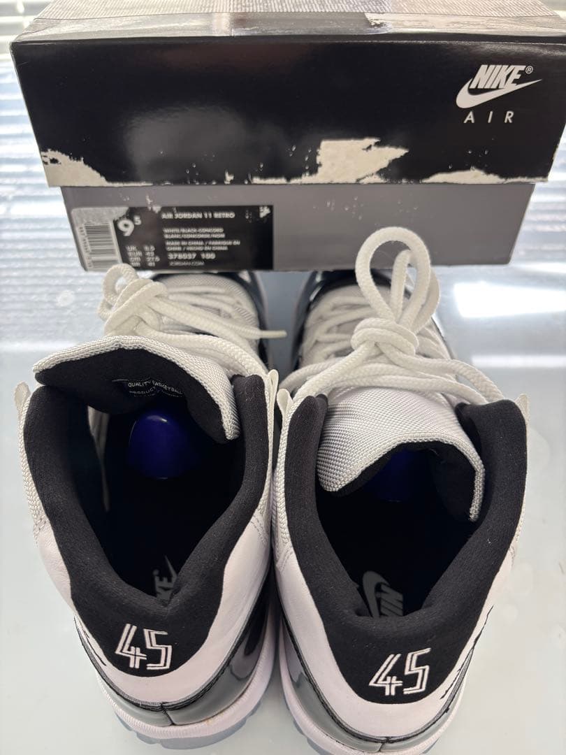 シューズ(男性用) NIKE AIR JORDAN11 RETRO