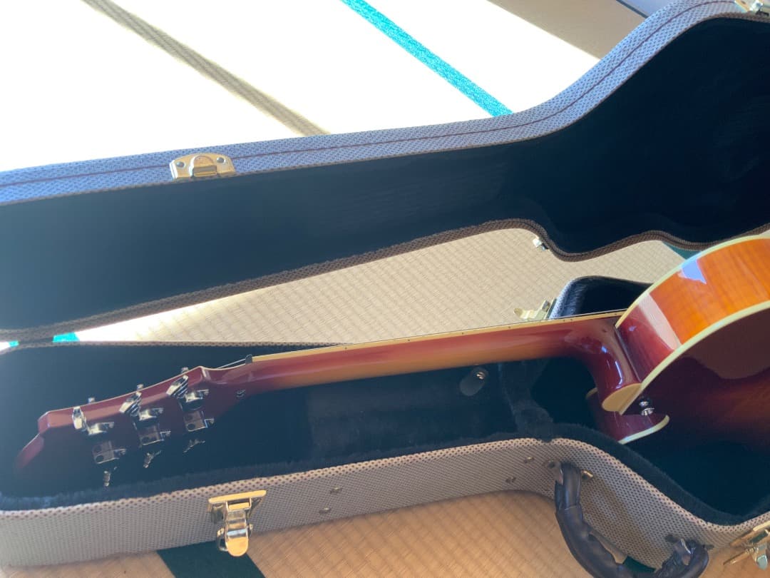 美品　希少品　Hagstrom HJ600
