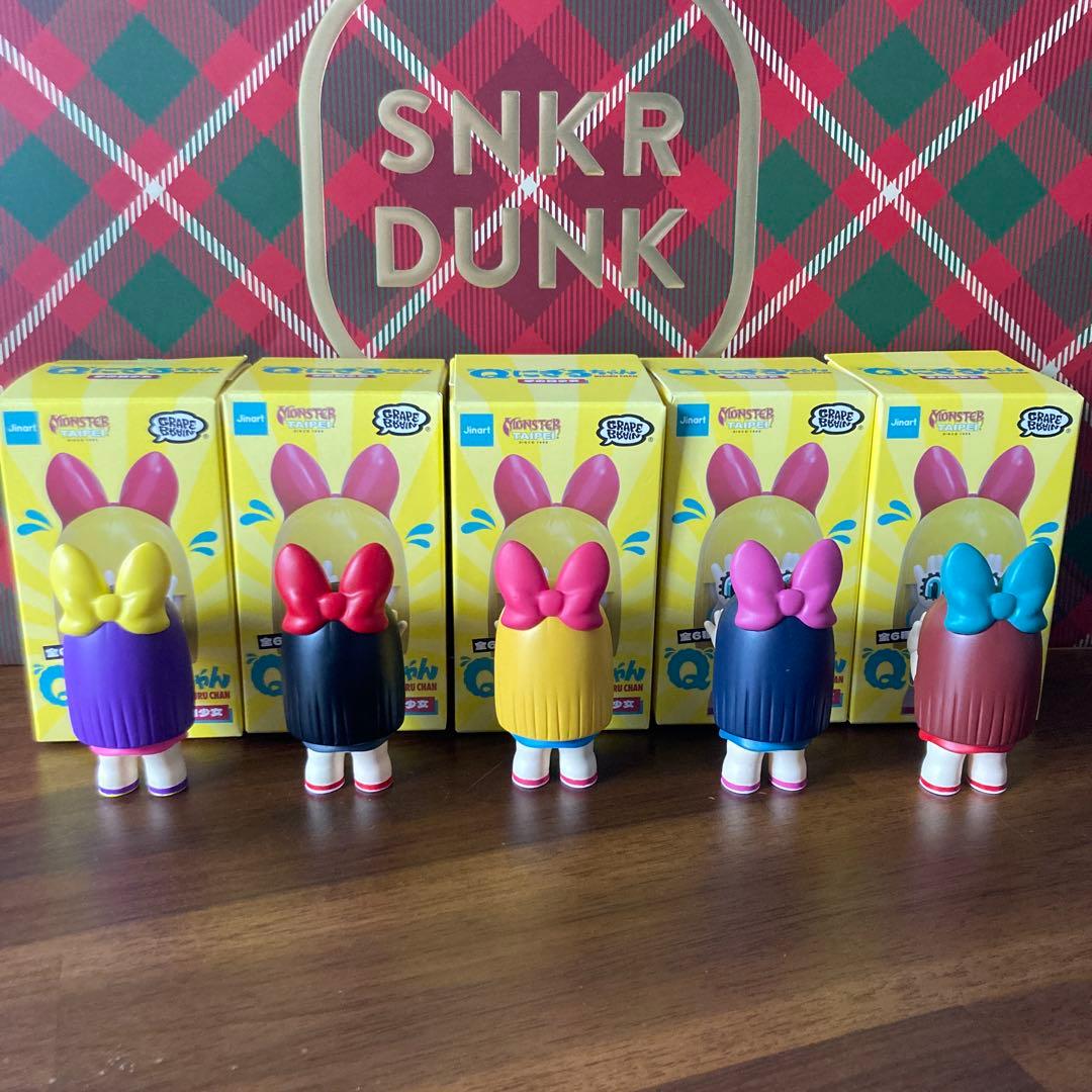 Qにぎるちゃん　手の目少女 GRAPE BRAINにぎるいろ