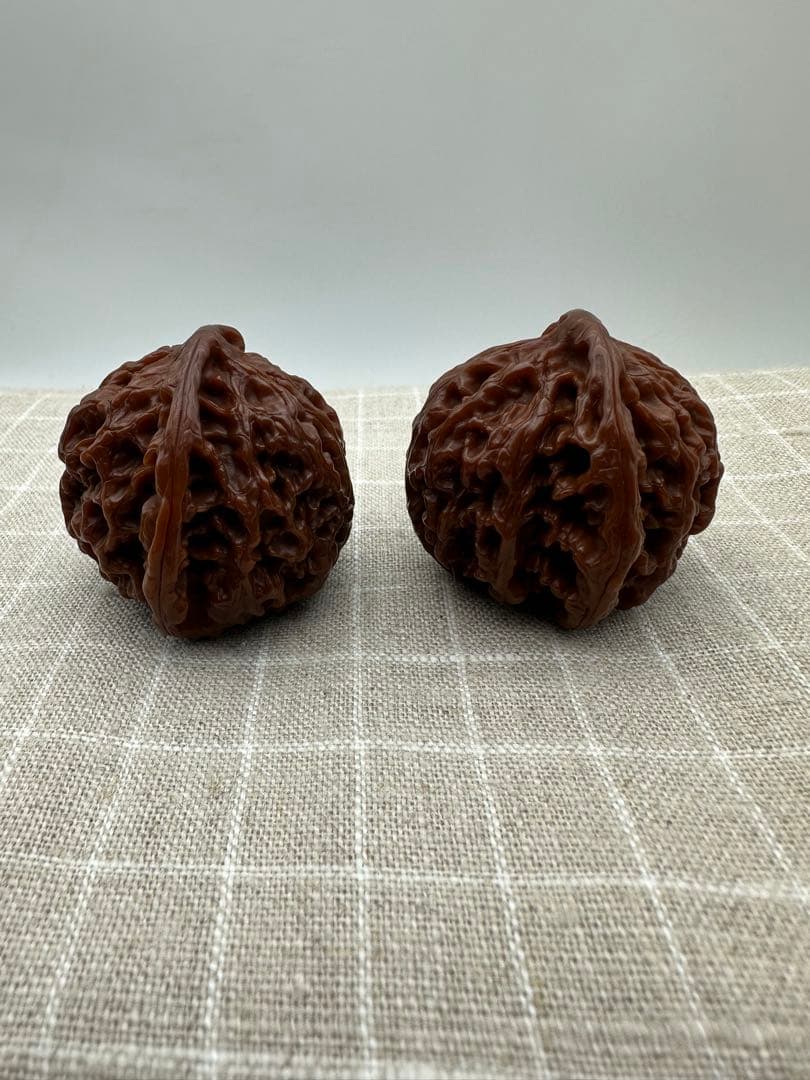 ☆天然☆ 伝統的な文玩核桃（ぶんがんくるみ）の逸品、官帽型の手球ペア 41mm