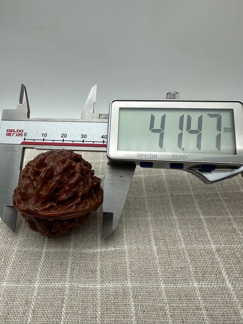 ☆天然☆ 伝統的な文玩核桃（ぶんがんくるみ）の逸品、官帽型の手球ペア 41mm