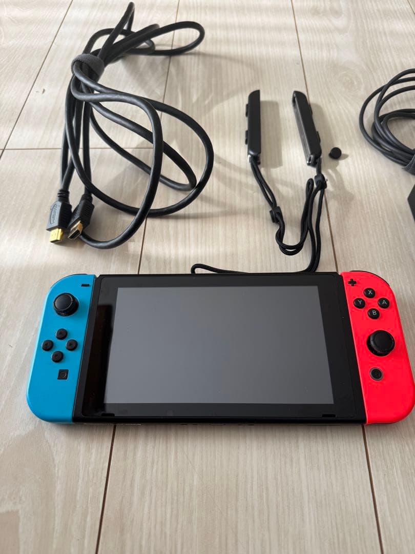 Nintendo Switch 本体 赤/青 充実付属品